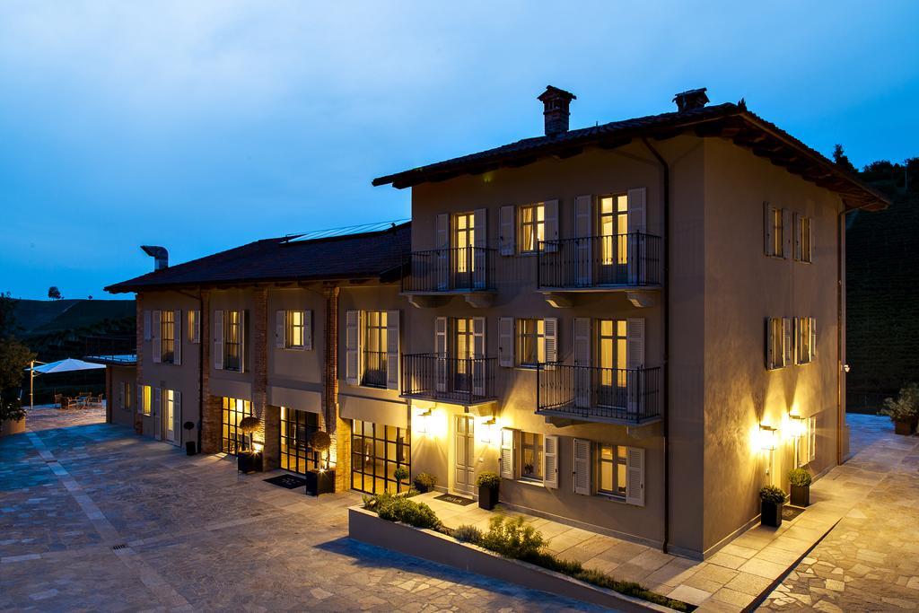 Reva Resort Монфорте-д'Альба Экстерьер фото